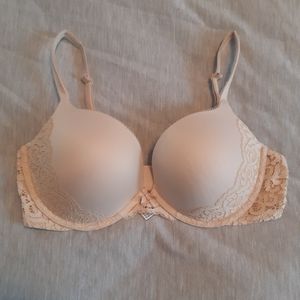 Victoria secert bra 36D